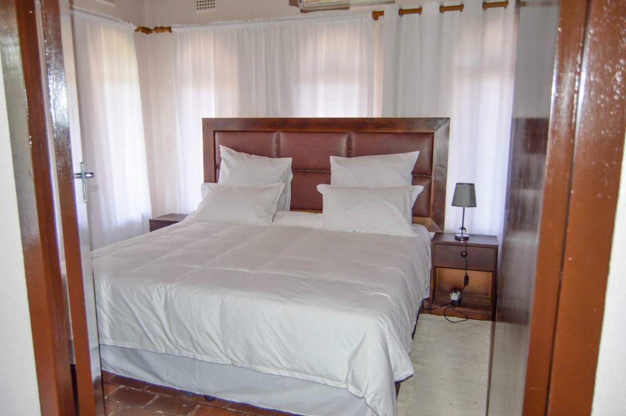 Emangunini Guest House Richards Bay Εξωτερικό φωτογραφία