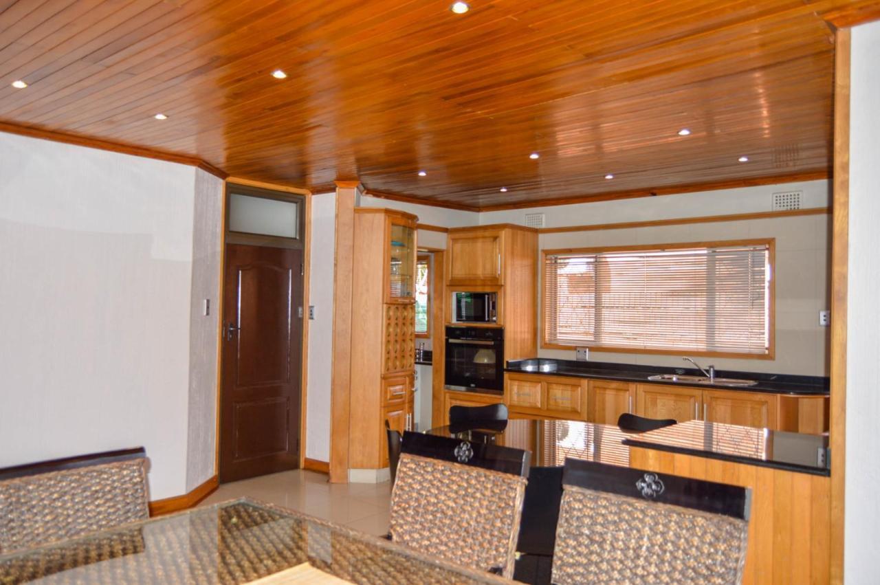 Emangunini Guest House Richards Bay Εξωτερικό φωτογραφία