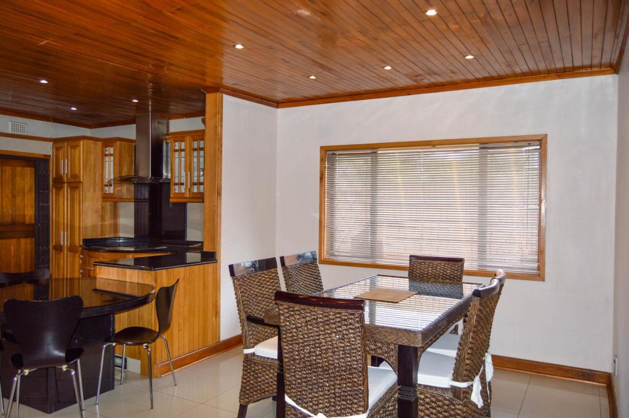 Emangunini Guest House Richards Bay Εξωτερικό φωτογραφία